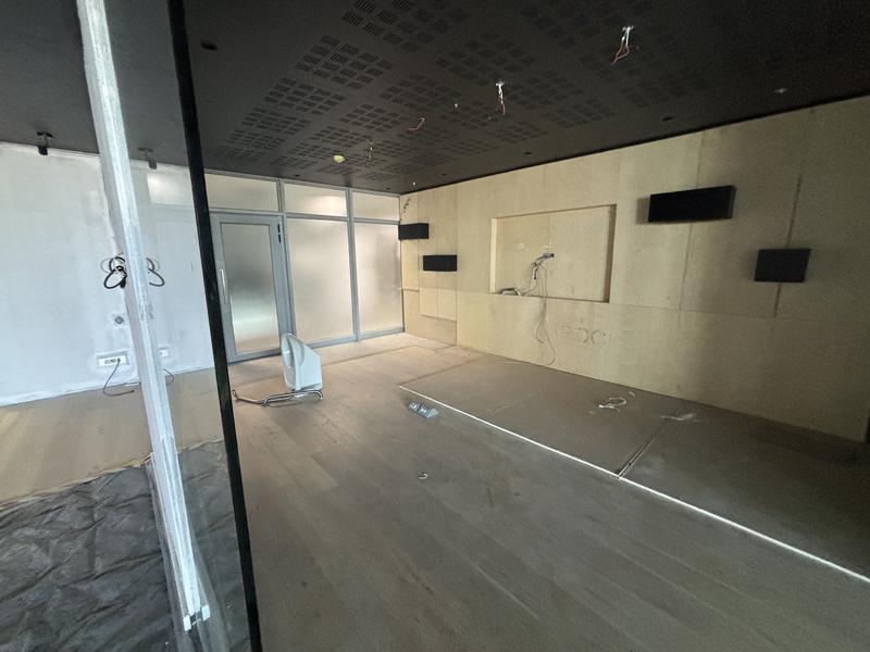 To Let commercial Property for Rent in Sea Point Western Cape